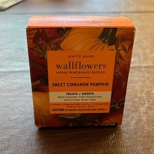 White Barn Wallflowers Sweet Cinnamon Pumpkin Fragrance